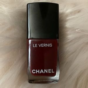 New Chanel Le Vernis Nail Polish in Interdit
